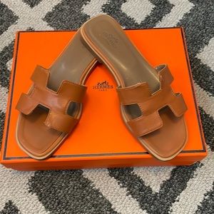 Authentic HERMES ORAN sandal - Size 37